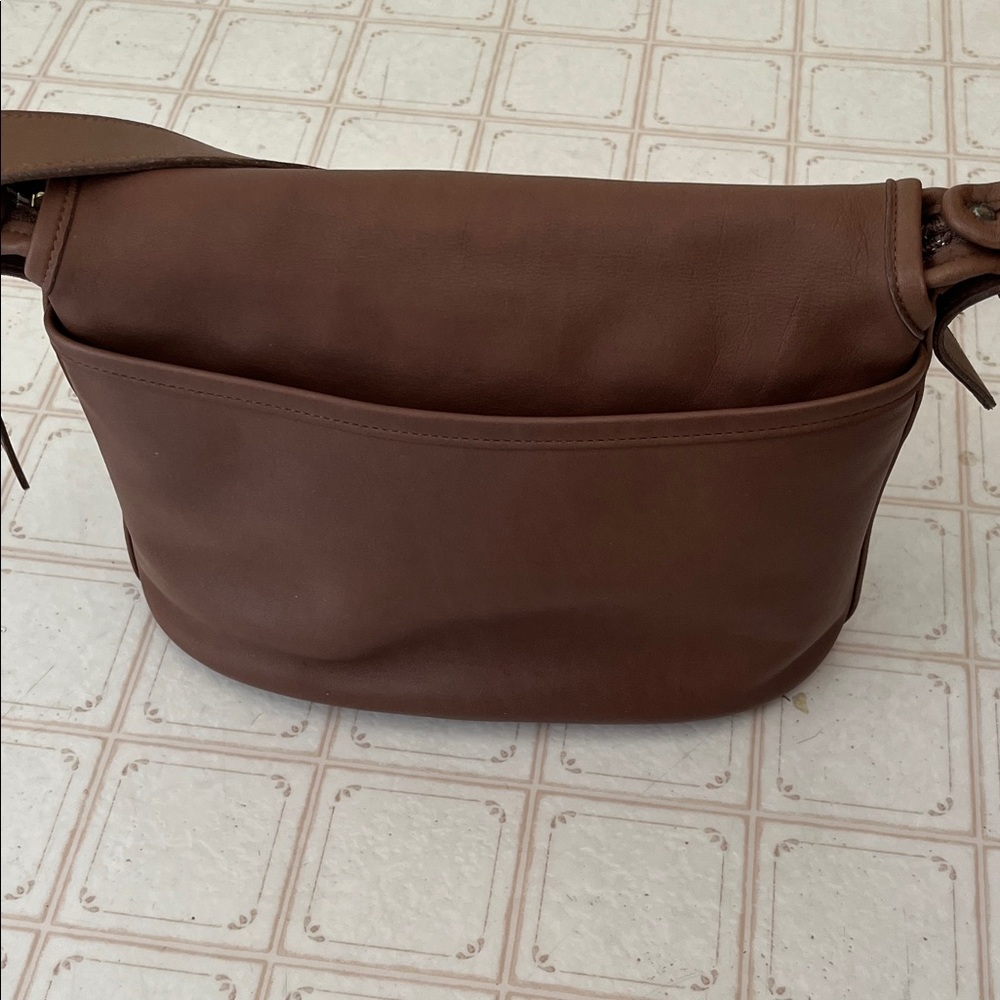 Vintage Coach Brown Leather Crossbody Bag - Picture 3 of 5